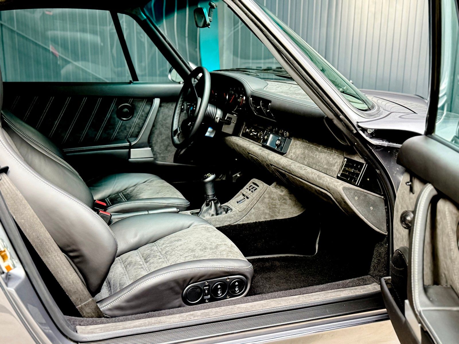 Fahrzeugabbildung Porsche 911 Kimaera 1 of 28 964 Backdate + Vollumbau.