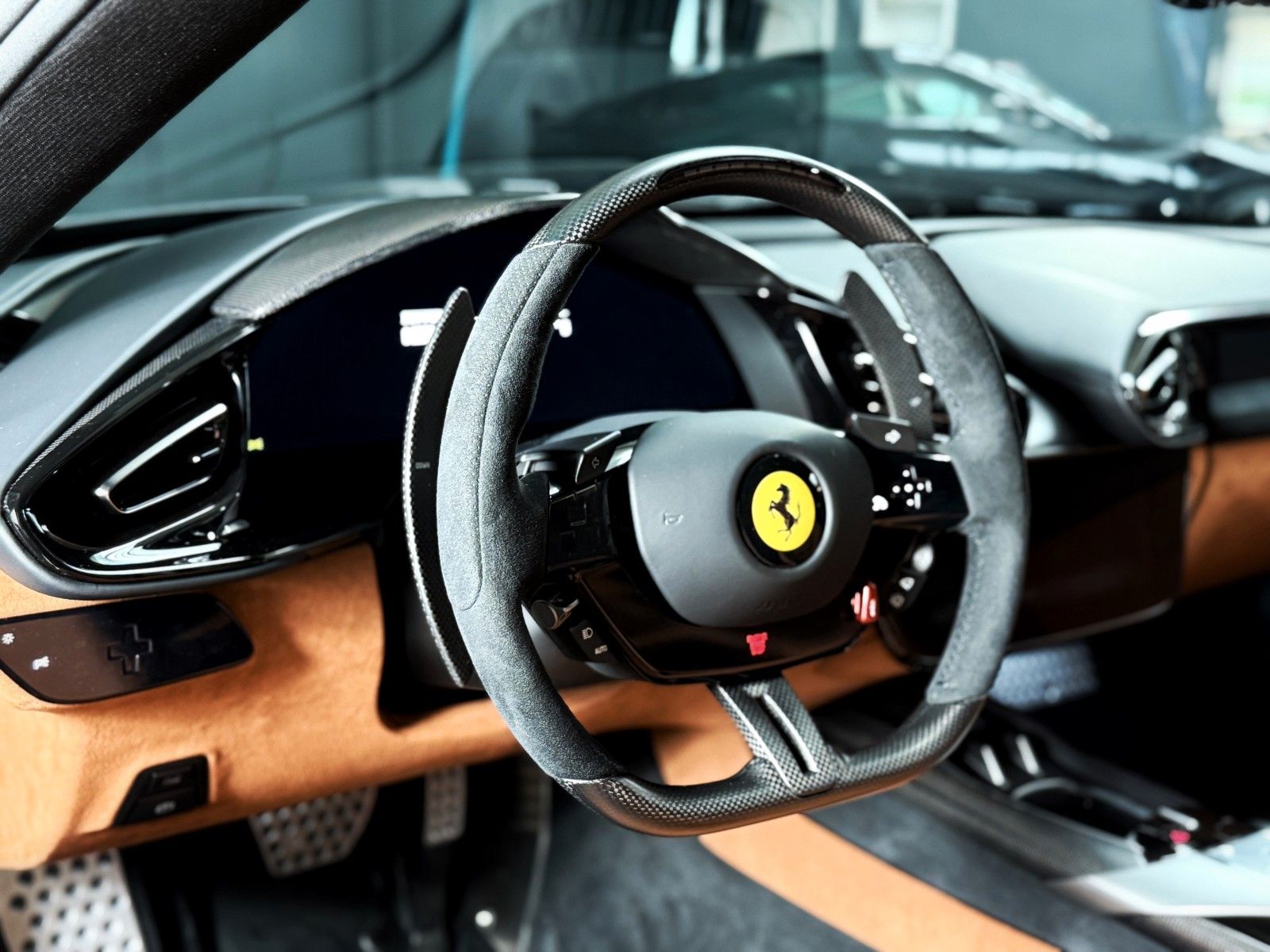 Fahrzeugabbildung Ferrari 12Cilindri + Carbon + Lift + Verde Minerale Meta