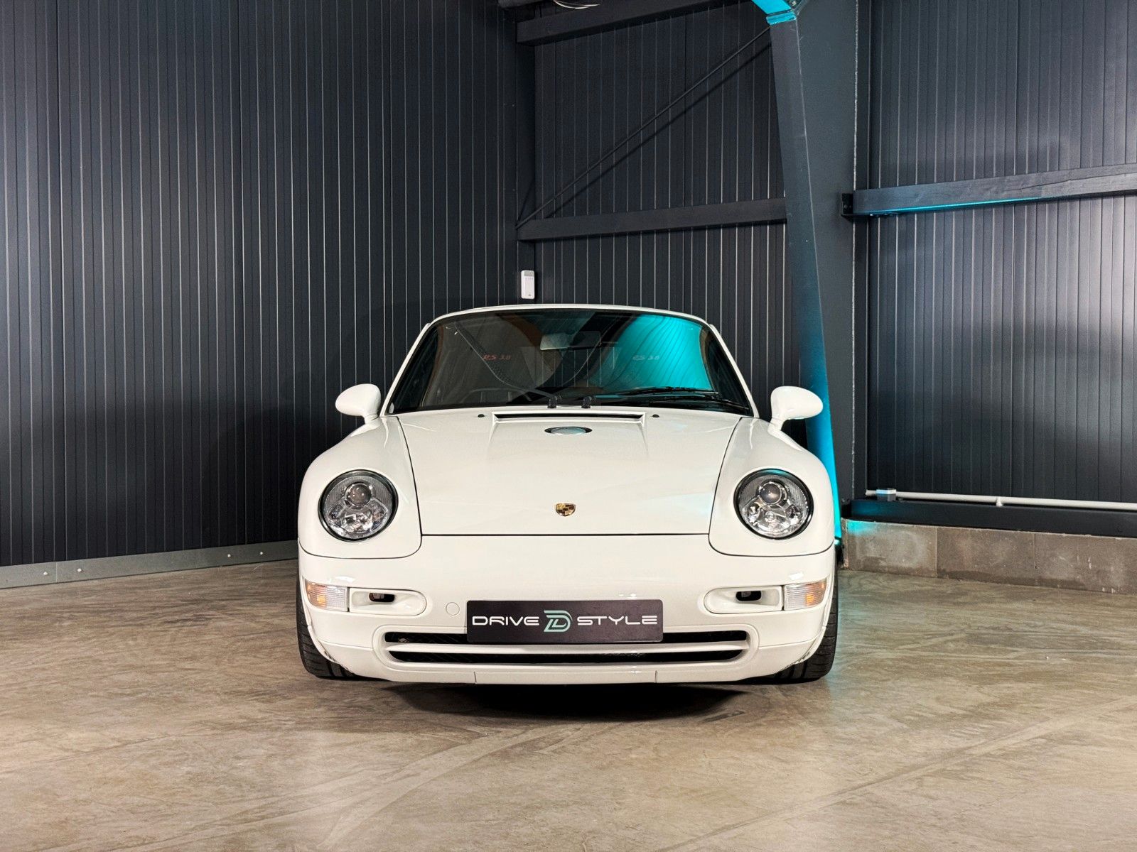 Fahrzeugabbildung Porsche 993 RS Nachbau 3,8L + 325 PS + Komplett umbau