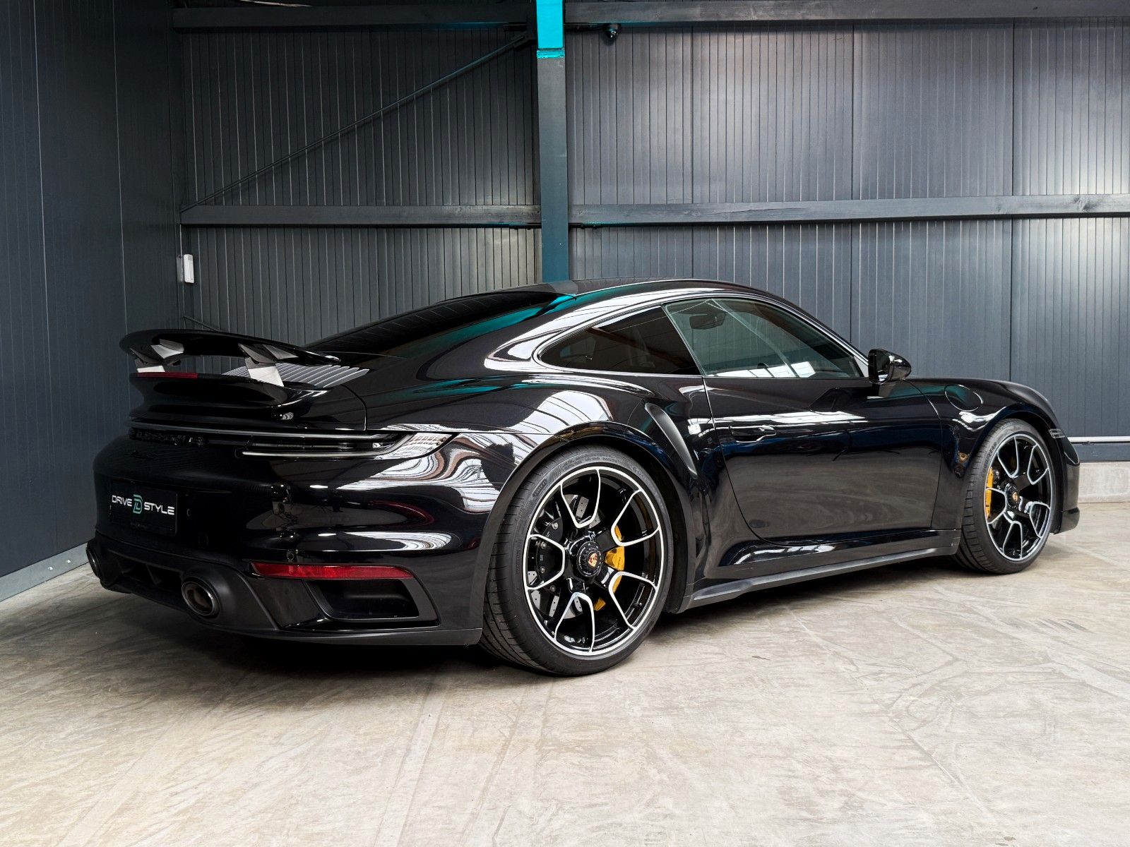 Fahrzeugabbildung Porsche Turbo S + Burmester + PCCB + Carbon Dach + Appro