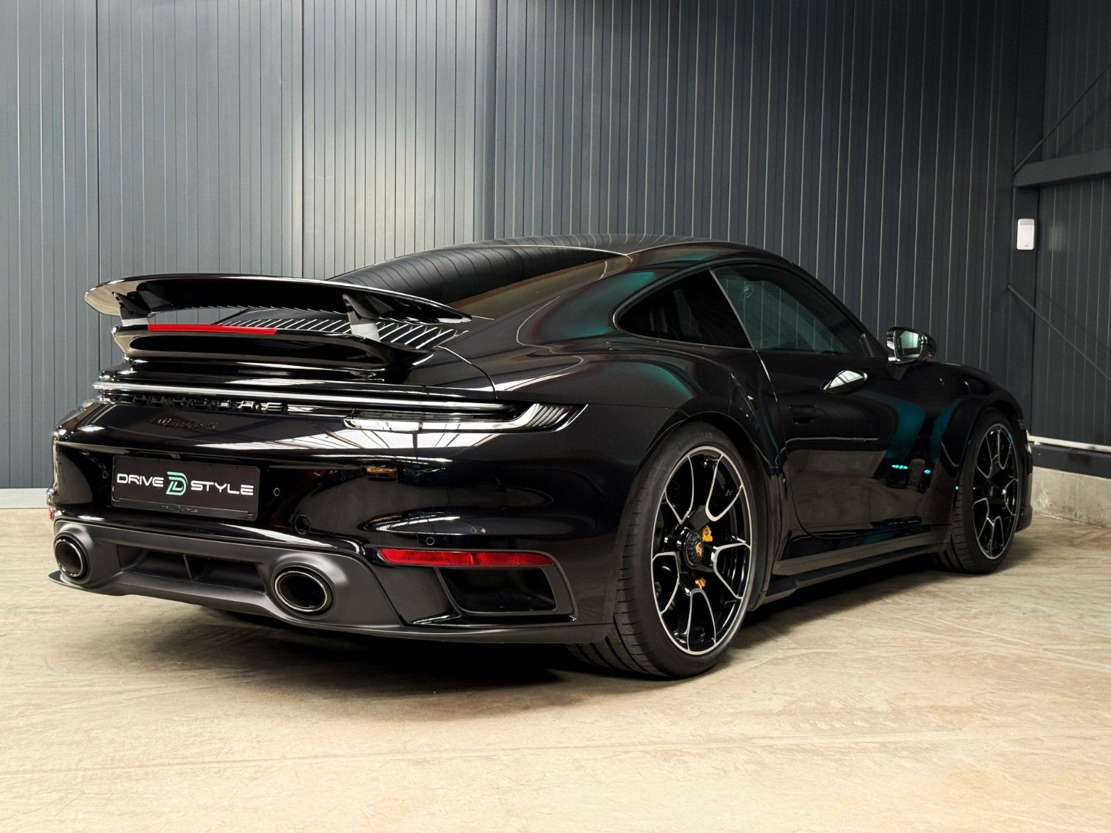 Fahrzeugabbildung Porsche Turbo S + Burmester + PCCB + Carbon Dach + Appro