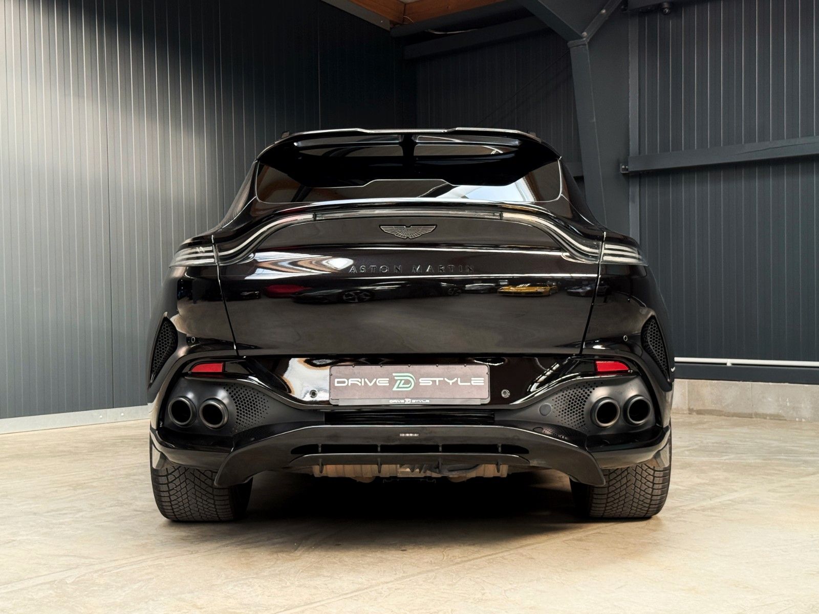 Fahrzeugabbildung Aston Martin DBX 4.0 V8 DBX707 + 2.Hand + Top Geplfegt