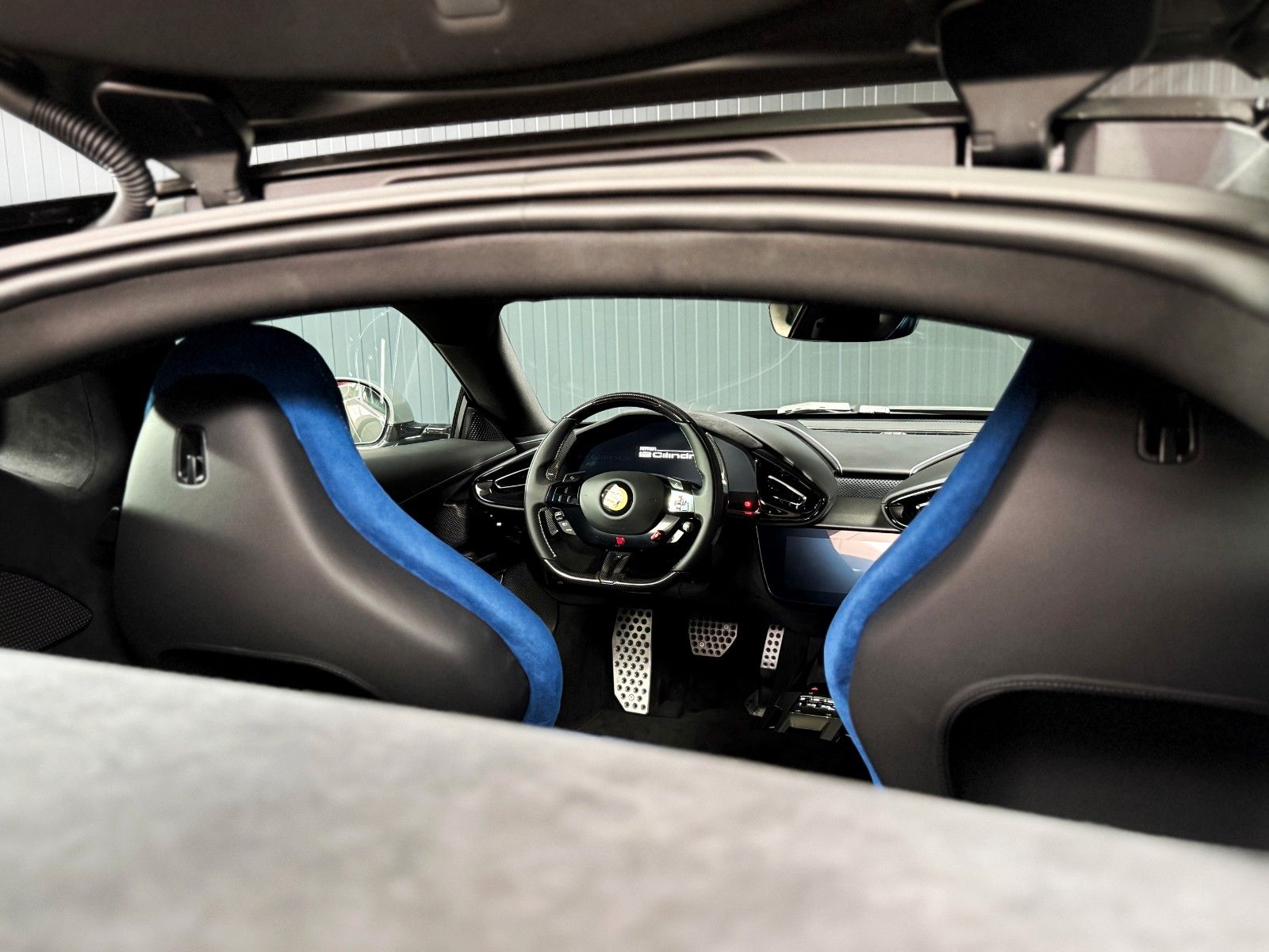 Fahrzeugabbildung Ferrari 12Cilindri + 1. Hand + 54 km + Carbon Exterieur
