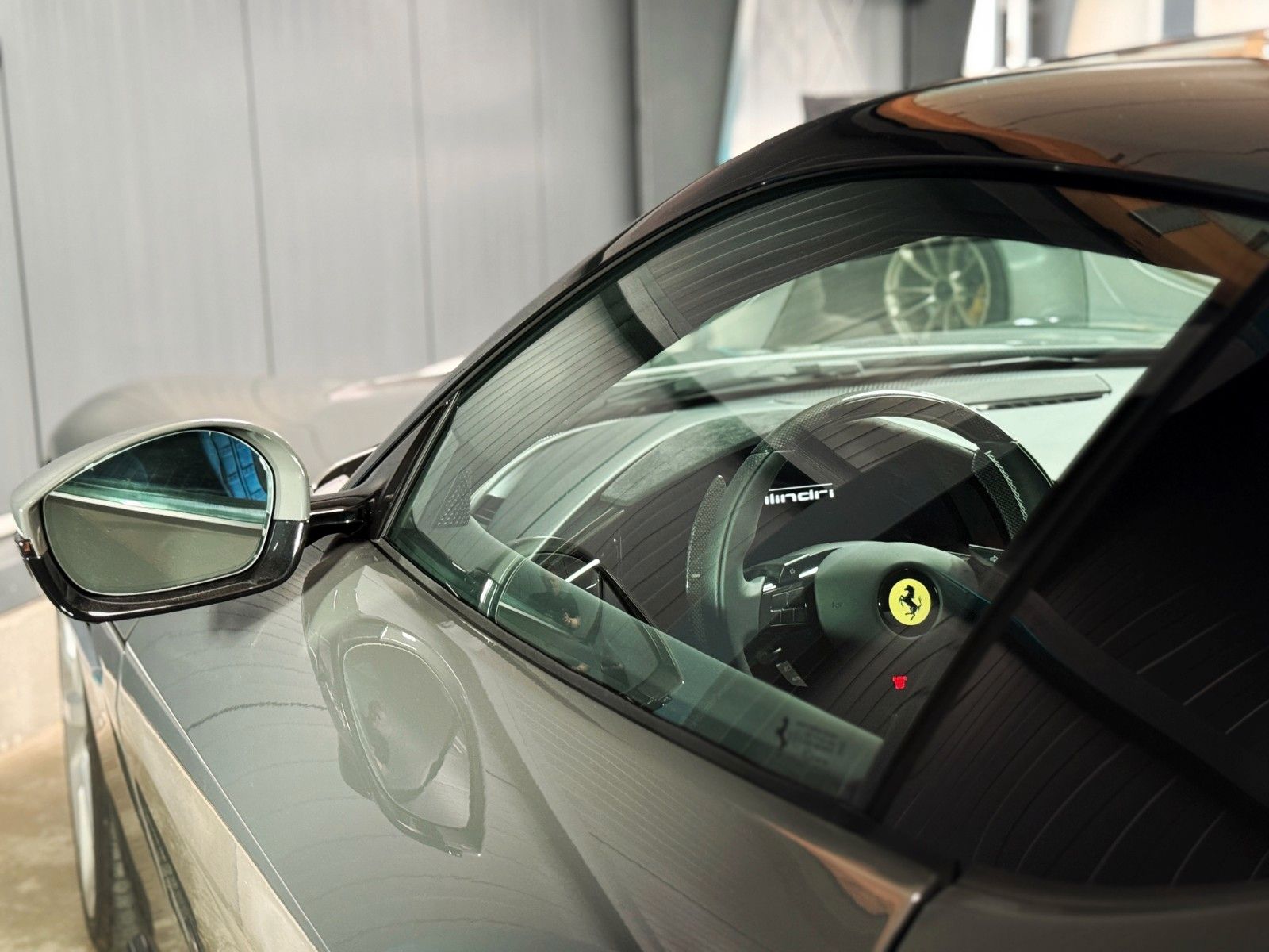 Fahrzeugabbildung Ferrari 12Cilindri + 1. Hand + 54 km + Carbon Exterieur