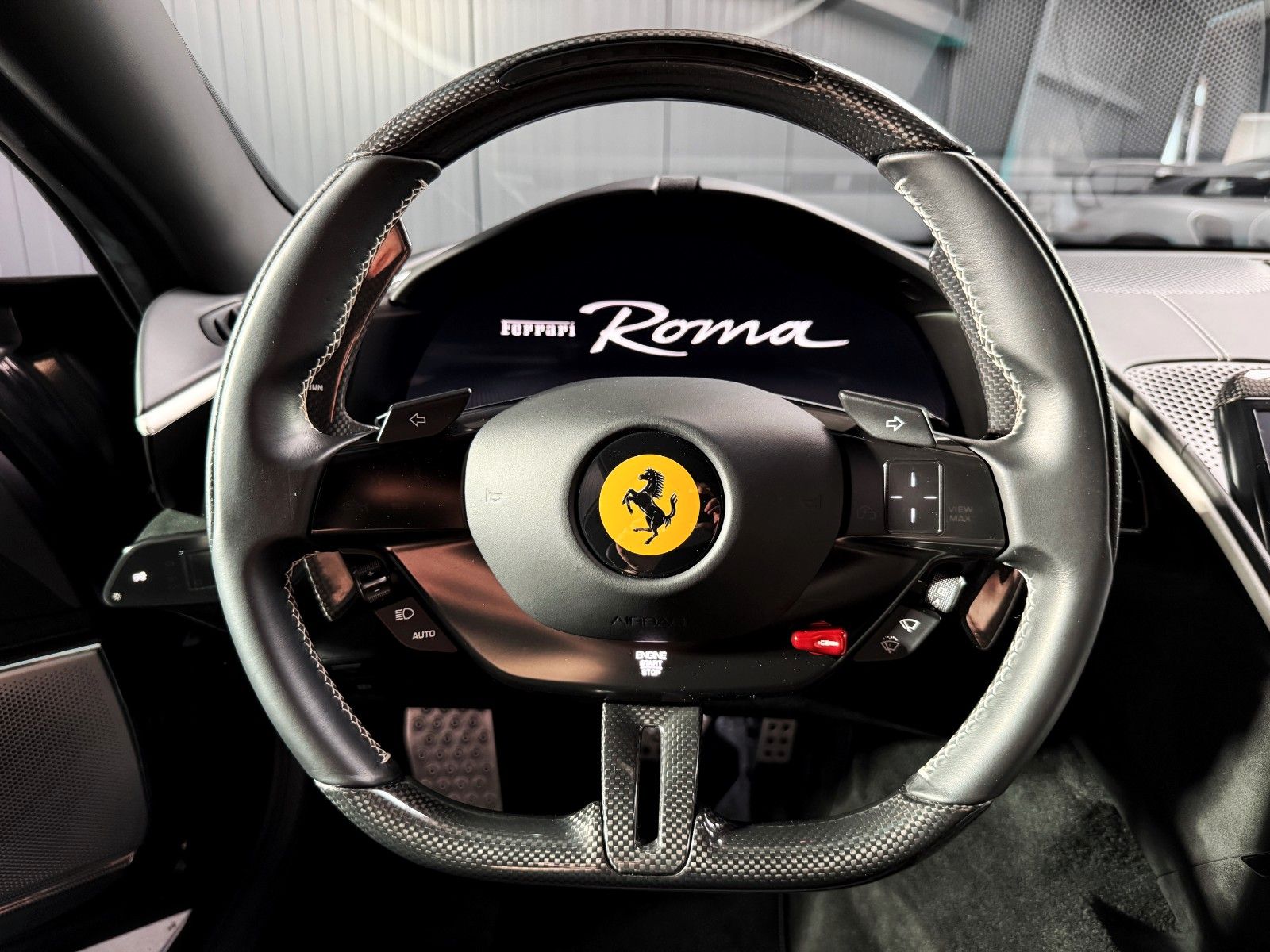 Fahrzeugabbildung Ferrari Roma +Carbon + ADAS + Beifahrerdisplay